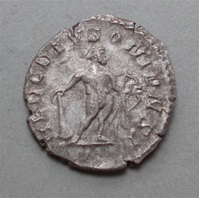Postumus-Antoninianus-Trio